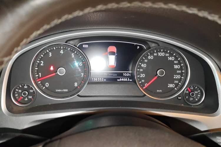 Used Volkswagen Touareg 2015 3.0 TSI Standard Model Instrument Cluster