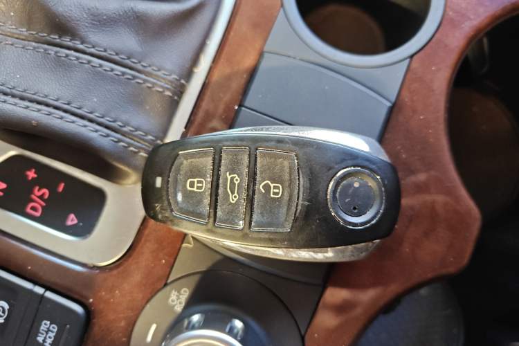 Used Volkswagen Touareg 2015 3.0 TSI Standard Model Interior 1
