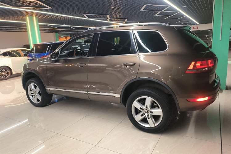 Used Volkswagen Touareg 2015 3.0 TSI Luxury Model Left Side