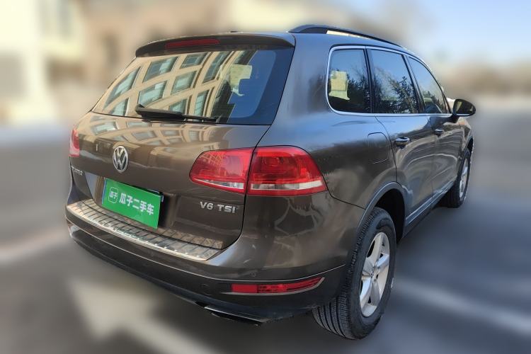 Used Volkswagen Touareg 2015 3.0 TSI Comfort Model Rear Right 45 Deg