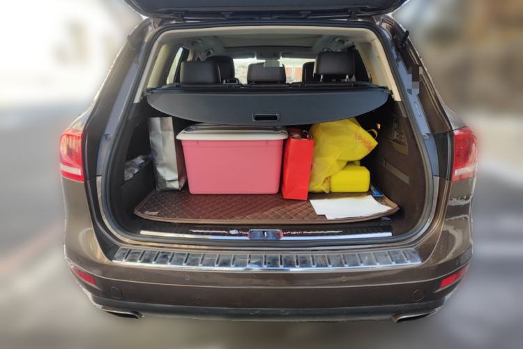 Used Volkswagen Touareg 2015 3.0 TSI Comfort Model Trunk
