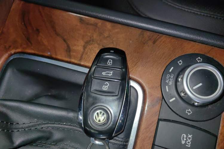 Used Volkswagen Touareg 2015 3.0 TSI Comfort Model Vehicle Key