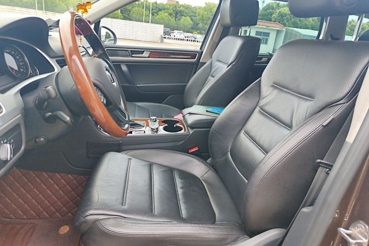 Used Volkswagen Touareg 2015 3.0 TSI Luxury Model Left Front Seat