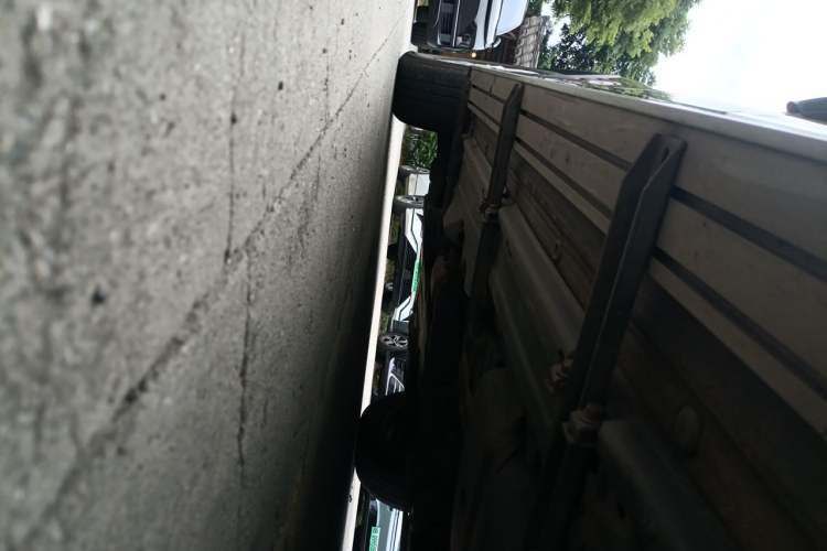 Used Volkswagen Touareg 2015 3.0 TDI Diesel Standard Model Chassis Rear Left