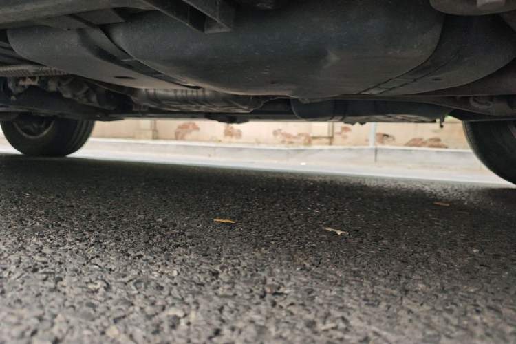 Used Volkswagen Touareg 2015 3.0 TSI Comfort Model Chassis Rear Left