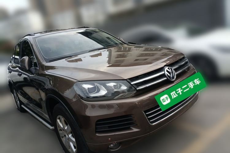 Used Volkswagen Touareg 2015 3.0 TDI Diesel Standard Model Front Right 45 Deg