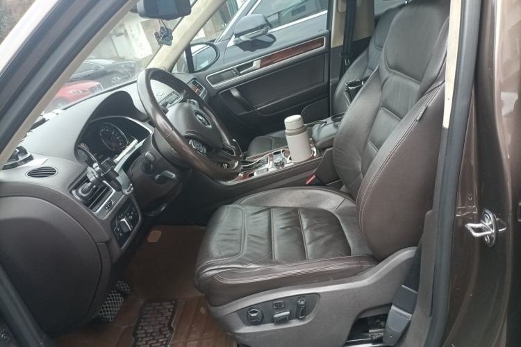 Used Volkswagen Touareg 2015 3.0 TDI Diesel Standard Model Left Front Seat