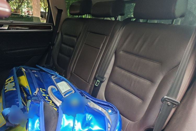 Used Volkswagen Touareg 2015 3.0 TSI Comfort Model Left Rear Seat