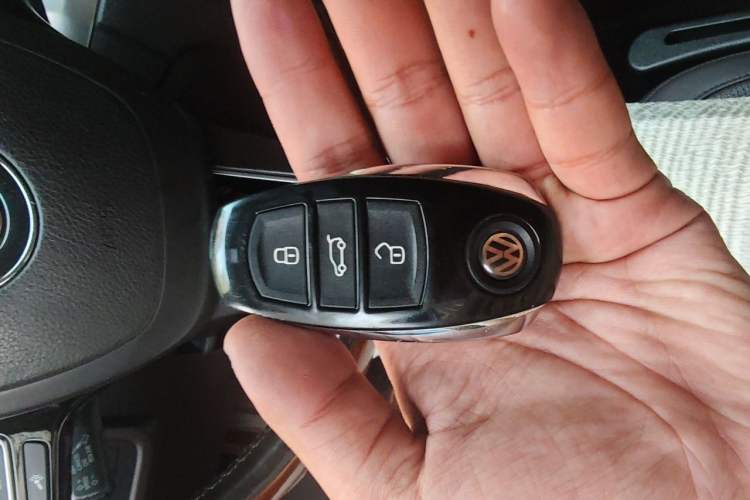 Used Volkswagen Touareg 2015 3.0 TSI Comfort Model Vehicle Key