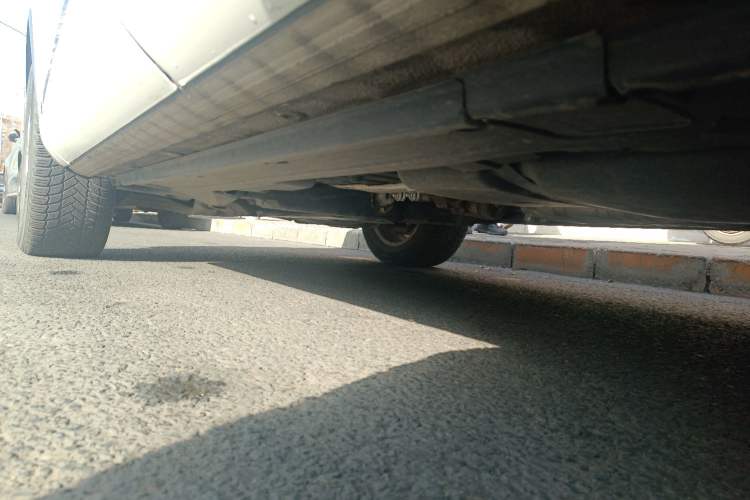 Used Volkswagen Touareg 2015 3.0 TSI Standard Model Chassis Front Left
