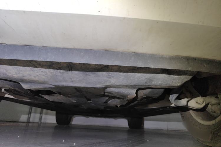 Used Volkswagen Touareg 2015 3.0 TSI Comfort Model Chassis Front