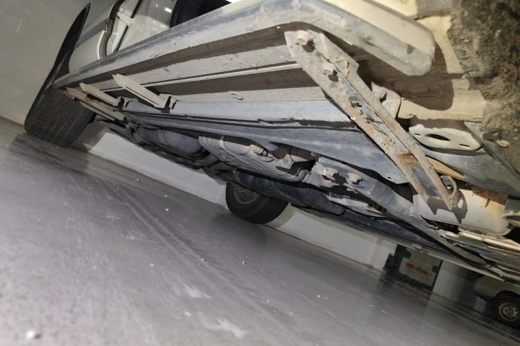 Used Volkswagen Touareg 2015 3.0 TSI Comfort Model Chassis Front Right