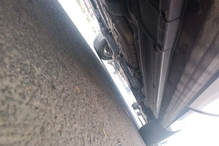 Used Volkswagen Touareg 2015 3.0 TSI Standard Model Chassis Front Right