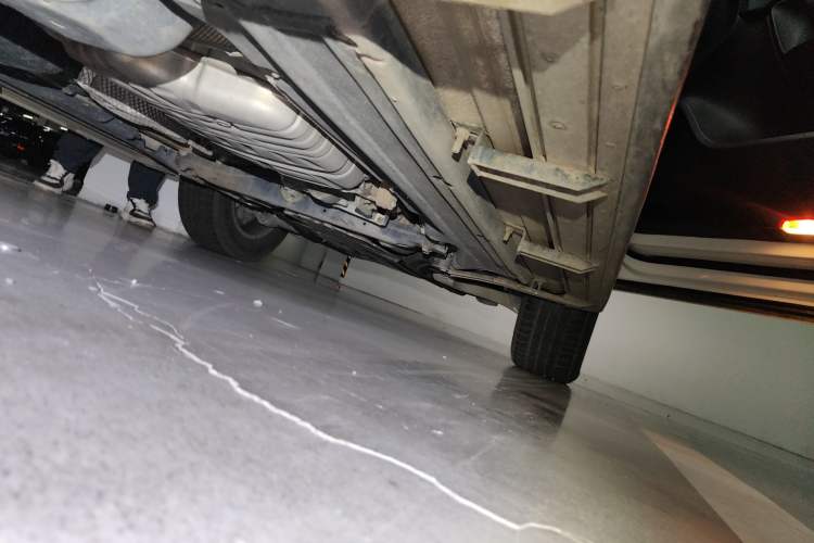 Used Volkswagen Touareg 2015 3.0 TSI Comfort Model Chassis Rear Right