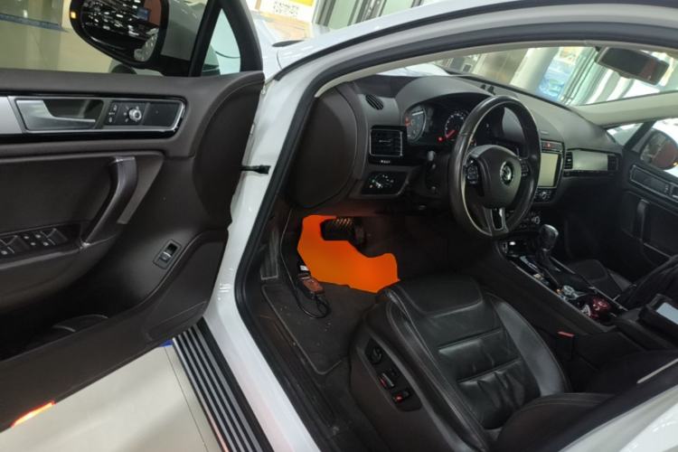 Used Volkswagen Touareg 2015 3.0 TSI Standard Model Driver Seat
