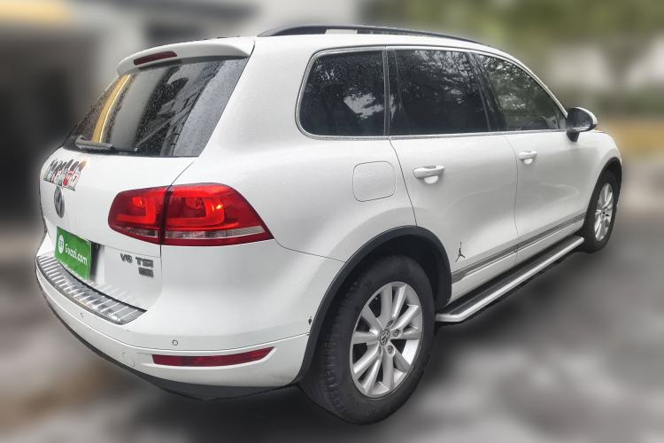 Used Volkswagen Touareg 2015 3.0 TSI High-End Model Exterior 5