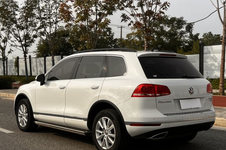Used Volkswagen Touareg 2015 3.0 TSI Standard Model Exterior 5