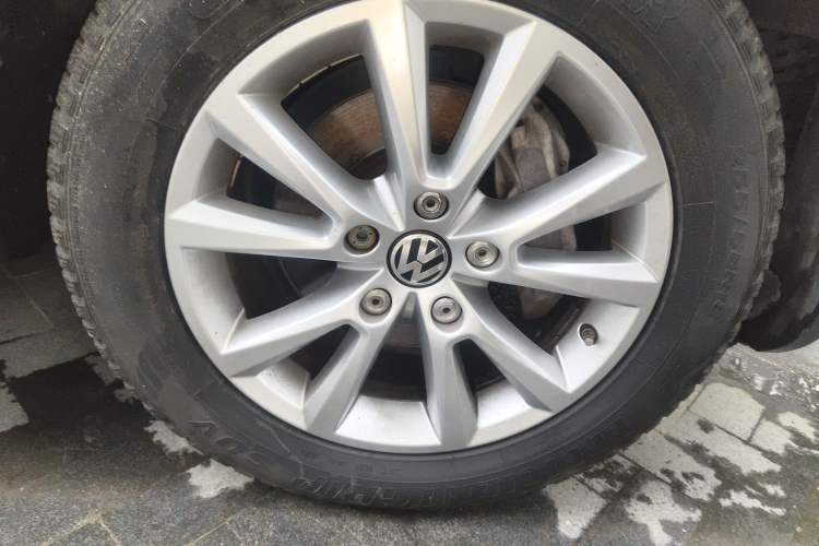 Used Volkswagen Touareg 2015 3.0 TSI High-End Model Exterior 7
