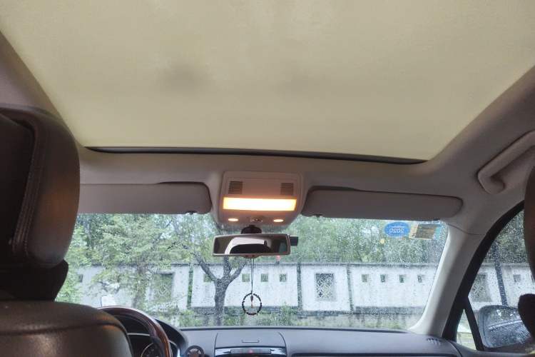 Used Volkswagen Touareg 2015 3.0 TSI High-End Model Headliner