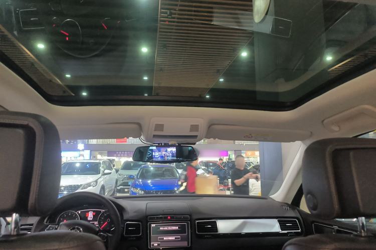 Used Volkswagen Touareg 2015 3.0 TSI Standard Model Headliner