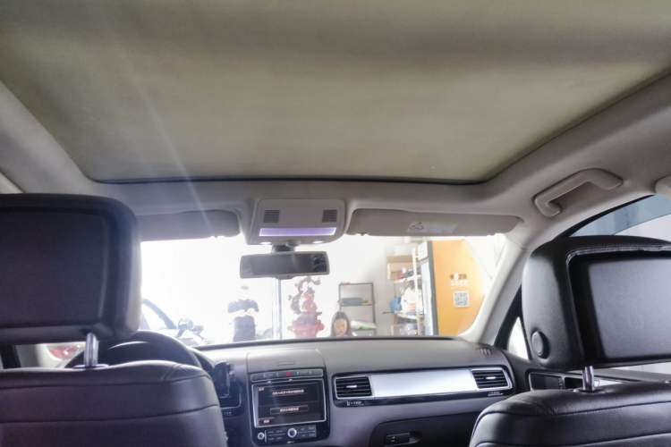 Used Volkswagen Touareg 2015 3.0 TSI Standard Model Headliner
