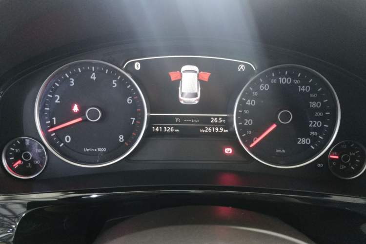 Used Volkswagen Touareg 2015 3.0 TSI Standard Model Instrument Cluster