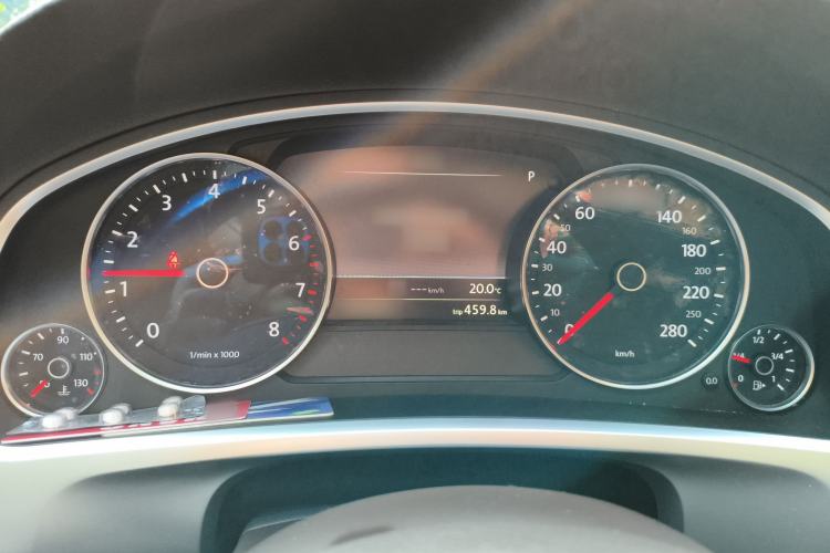 Used Volkswagen Touareg 2015 3.0 TSI High-End Model Instrument Cluster