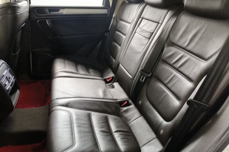 Used Volkswagen Touareg 2015 3.0 TSI Standard Model Left Rear Seat