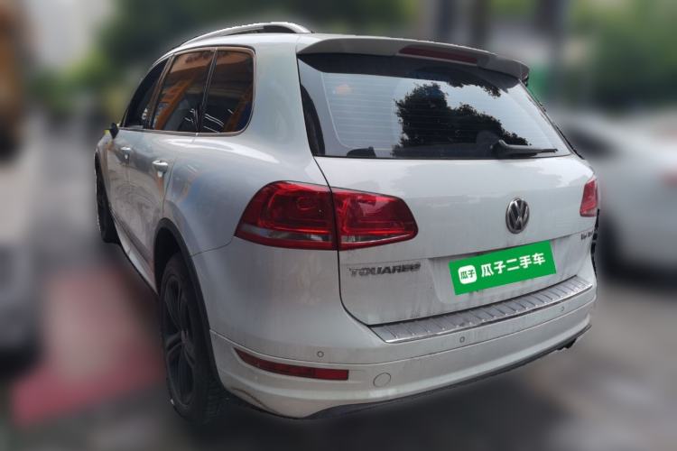 Used Volkswagen Touareg 2015 3.0 TSI Audacious Limited Edition Rear Left 45 Deg