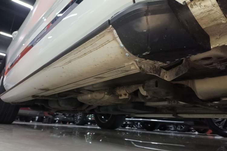 Used Volkswagen Touareg 2015 3.0 TSI Standard Model Right Side Sill