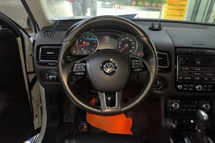Used Volkswagen Touareg 2015 3.0 TSI Standard Model Steering Wheel