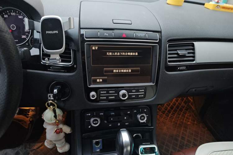 Used Volkswagen Touareg 2016 3.0 TSI Standard Version Audio And AC Panel