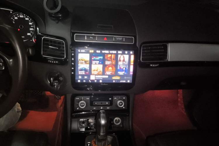 Used Volkswagen Touareg 2016 3.0 TSI Standard Version Audio And AC Panel