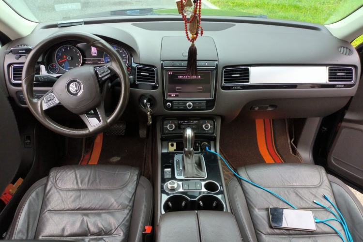 Used Volkswagen Touareg 2016 3.0 TSI Ignis Edition Center Console
