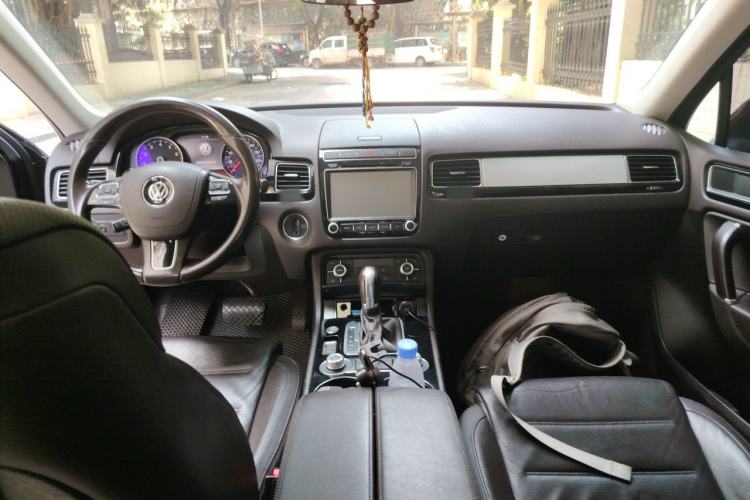 Used Volkswagen Touareg 2016 3.0 TSI Standard Version Center Console