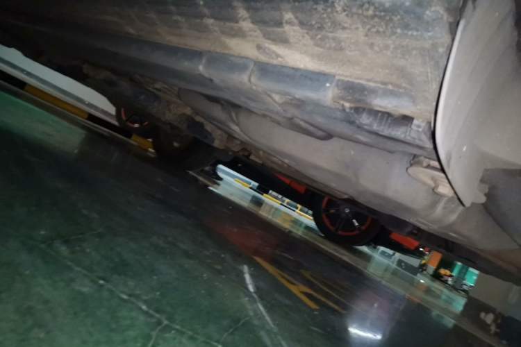 Used Volkswagen Touareg 2016 3.0 TSI Standard Version Chassis Rear Left