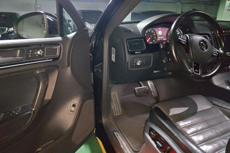 Used Volkswagen Touareg 2016 3.0 TSI R-Line Driver Seat