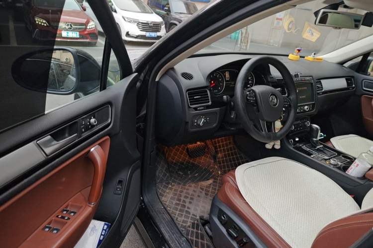 Used Volkswagen Touareg 2016 3.0 TSI Standard Version Driver Seat