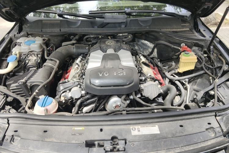 Used Volkswagen Touareg 2016 3.0 TSI Ignis Edition Engine Bay