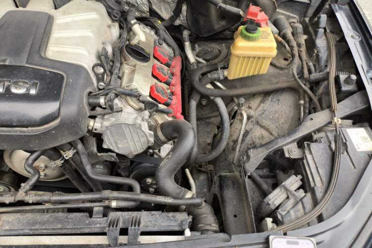 Used Volkswagen Touareg 2016 3.0 TSI Ignis Edition Engine Bay Left