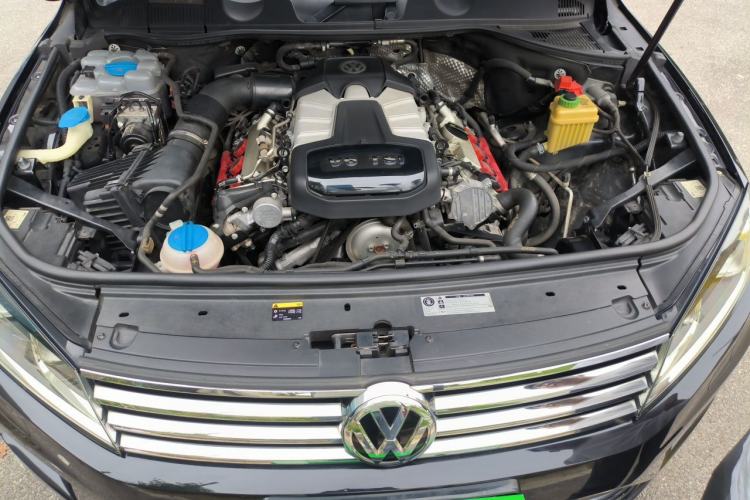 Used Volkswagen Touareg 2016 3.0 TSI Ignis Edition Engine Bay