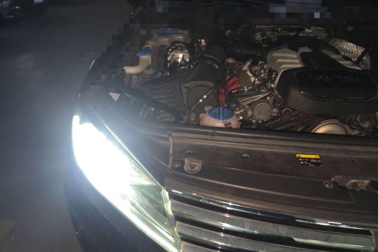 Used Volkswagen Touareg 2016 3.0 TSI Ignis Edition Engine Bay Right