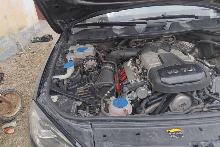 Used Volkswagen Touareg 2016 3.0 TSI Ignis Edition Engine Bay Right