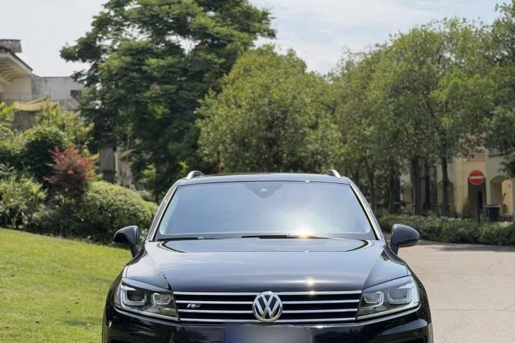 Used Volkswagen Touareg 2016 3.0 TSI High-End Version Exterior 2