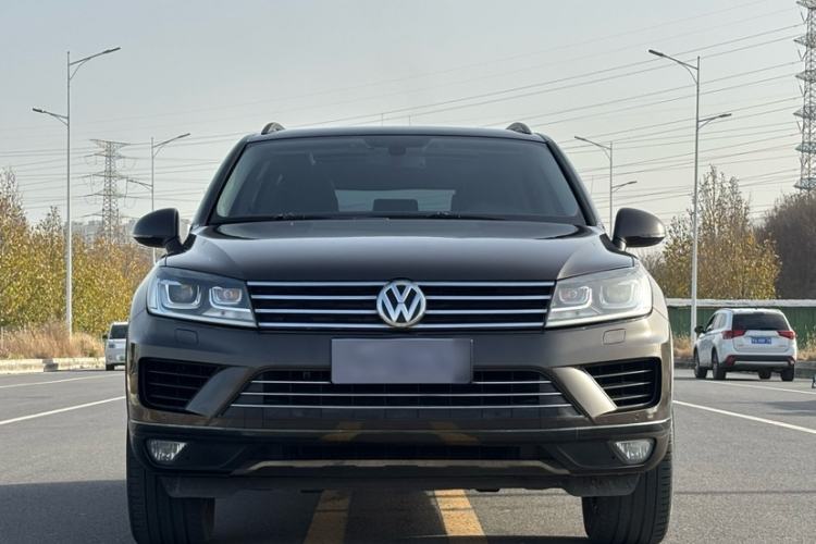 Used Volkswagen Touareg 2016 3.0 TSI Standard Version Exterior 4