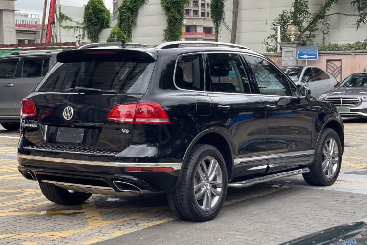Used Volkswagen Touareg 2016 3.0 TSI High-End Version Exterior 5