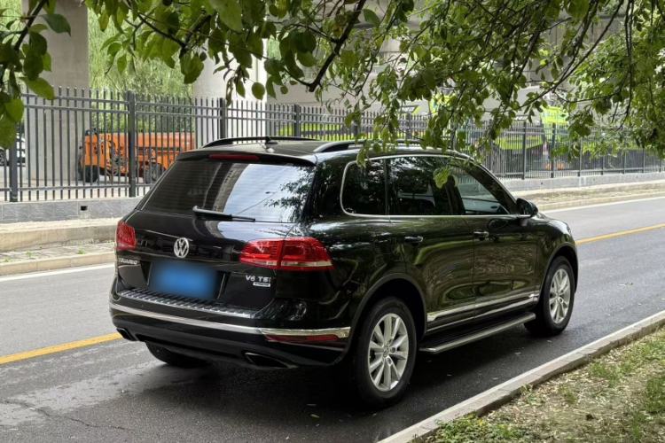 Used Volkswagen Touareg 2016 3.0 TSI Standard Version Exterior 5
