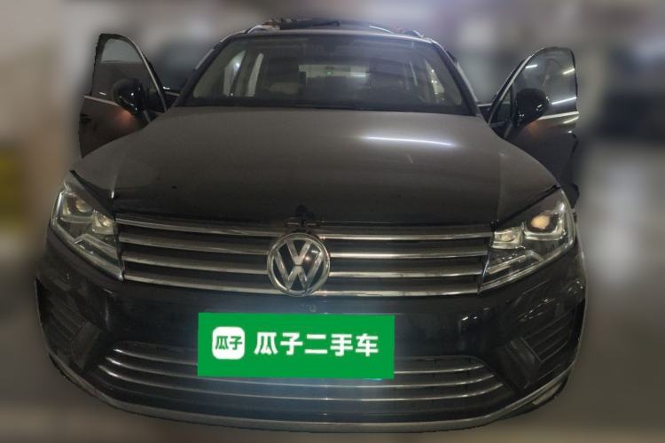 Used Volkswagen Touareg 2016 3.0 TSI Standard Version Front