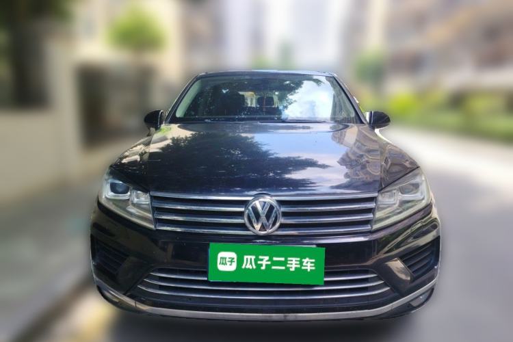 Used Volkswagen Touareg 2016 3.0 TSI Standard Version Front
