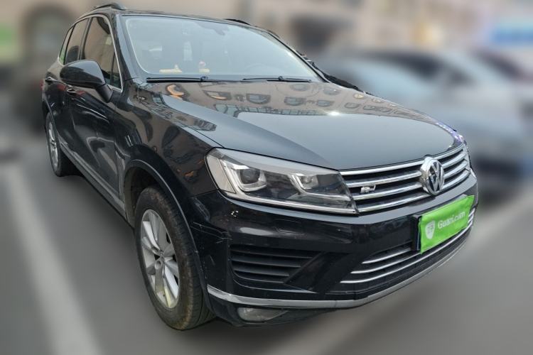 Used Volkswagen Touareg 2016 3.0 TSI Standard Version Front Right 45 Deg